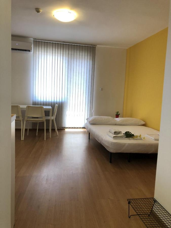 Aparthotel Elly Pomorie Bagian luar foto