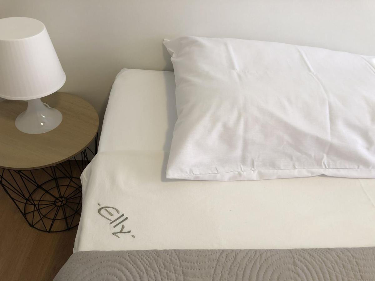 Aparthotel Elly Pomorie Bagian luar foto