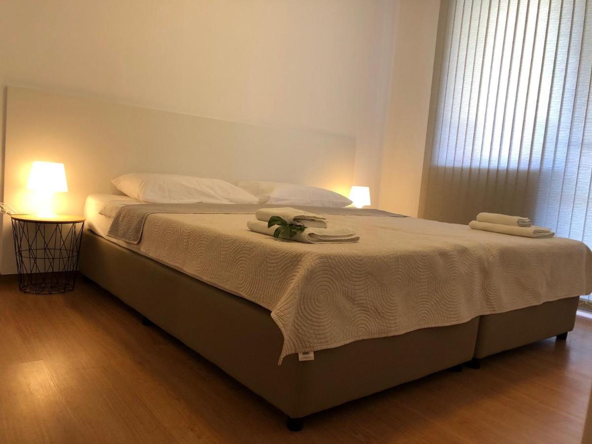 Aparthotel Elly Pomorie Bagian luar foto